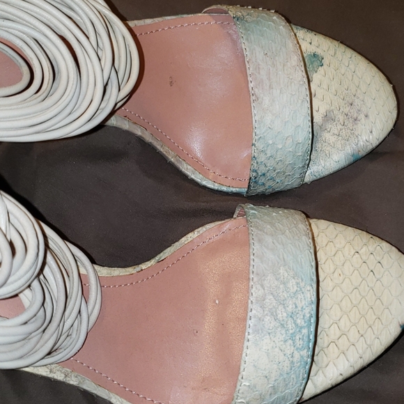 Vincent Camuto snake sandles - Picture 8 of 8